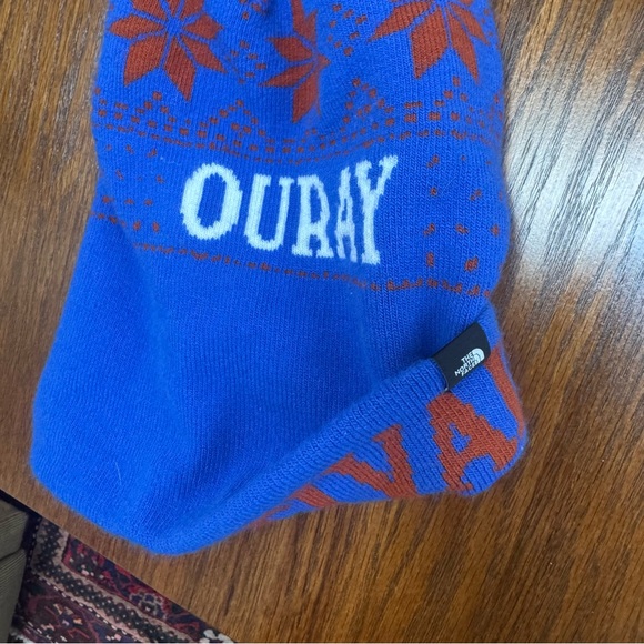 Cozy North Face Blue Beanie - Picture 7 of 7
